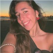 Profesora de primaria apta para todas las edades.